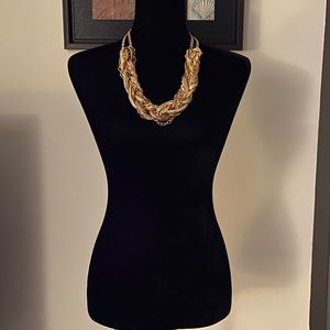 Chunky gold necklace